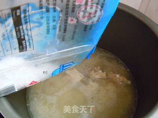 健康是吃出来的---薏米炖排骨的做法步骤:6