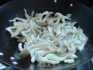 平菇蛋花汤的做法步骤:6