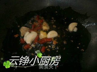 芥菜梗炒肉片的做法步骤:2