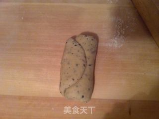 牛奶鸡蛋黑芝麻吐司的做法步骤:6