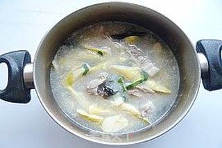 春天不能错过的美食——腌笃鲜的做法步骤:7