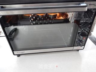 樱桃蛋奶布丁的做法步骤:11