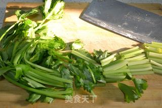 风味油豆豉炒鸡蛋的做法步骤：2