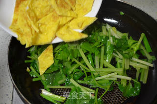风味油豆豉炒鸡蛋的做法步骤:12