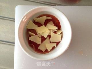 复活节早餐小花样——熏肉番茄鸡蛋杯的做法步骤:4
