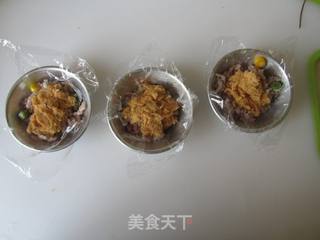 火腿红米肉松饭团的做法步骤：5