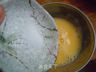 把爱融入鸡蛋里---鸡蛋炖花蛤的做法步骤:4