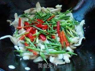 韭苔炒平菇的做法步骤:7