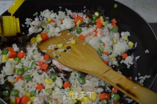 虾仁炒饭的做法步骤：10