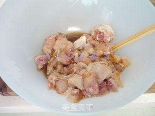 脆辣子窝头炒兔腿的做法步骤:4