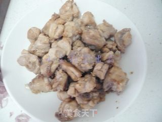 脆辣子窝头炒兔腿的做法步骤：8