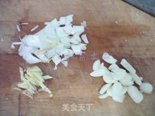 脆辣子窝头炒兔腿的做法步骤:9