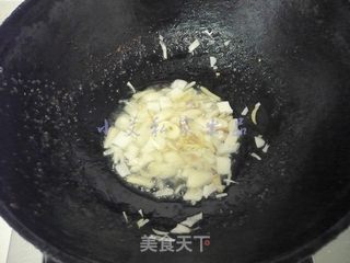 脆辣子窝头炒兔腿的做法步骤：10