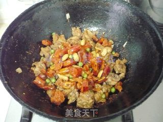 脆辣子窝头炒兔腿的做法步骤：12