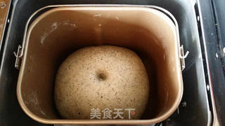 黑芝麻土司面包机版的做法步骤:4