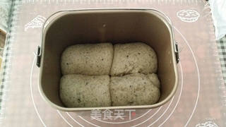黑芝麻土司面包机版的做法步骤:10