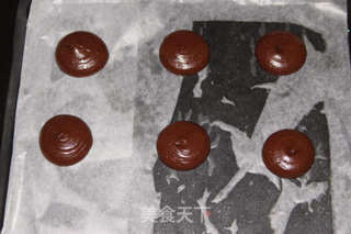 奶酪夹心巧克力派——可爱黑白配，简约又经典的做法步骤：7