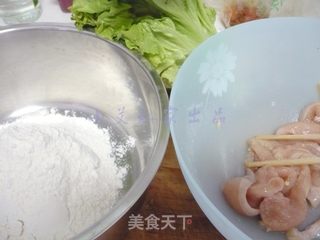 老北京鸡肉卷的做法步骤：1