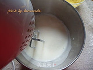 完美戚风的做法步骤:7