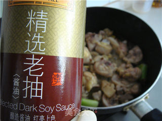 榛蘑炖鸡腿的做法步骤:10