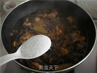 榛蘑炖鸡腿的做法步骤:15
