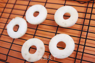 炫彩甜甜圈——柔软香甜,美式咖啡的绝美搭配哦的做法步骤:10