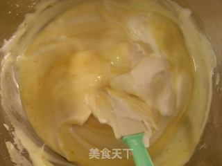 柠檬蜂蜜戚风蛋糕的做法步骤:11
