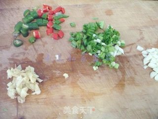 香辣银鱼干的做法步骤:5