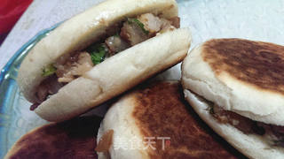 肉夹馍(自创腊汁肉,味道意外的好,根本停不下来)的做法步骤:10