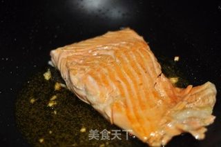 柠香煎三文鱼的做法步骤:7
