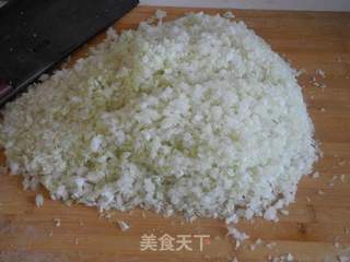 白菜海米猪肉水饺的做法步骤:6