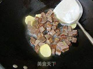 亨氏茄汁主义--------【番茄土豆炖牛腩】的做法步骤：4