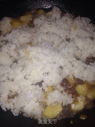 土豆焖饭的做法步骤:7