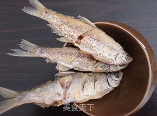 香酥刁子鱼的做法步骤:5