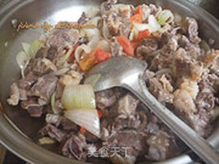 西红柿炖牛肉的做法步骤:8