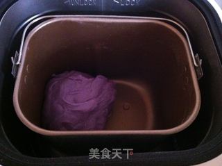 紫甘蓝花辫小餐包的做法步骤：3