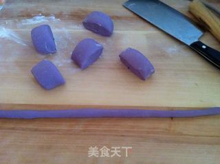 紫甘蓝花辫小餐包的做法步骤：5