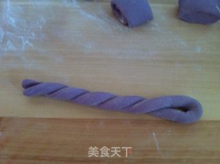 紫甘蓝花辫小餐包的做法步骤：6