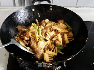 春笋炒腊肉的做法步骤:10