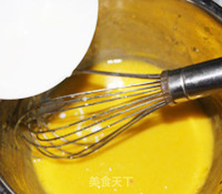 葡萄干戚风的做法步骤:11