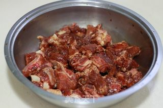 蒜香排骨的做法步骤：1