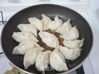 西葫芦鸡蛋煎饺的做法步骤:15