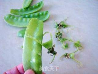 零厨艺新手的感恩菜——香菇炒荷兰豆的做法步骤:3