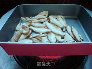 零厨艺新手的感恩菜——香菇炒荷兰豆的做法步骤:6