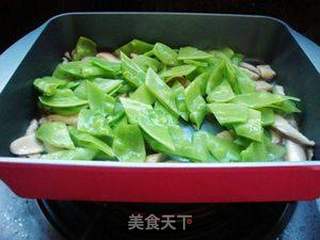 零厨艺新手的感恩菜——香菇炒荷兰豆的做法步骤:7