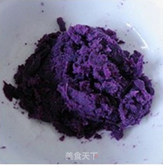 【紫薯玫瑰花馒头】-------让面食不再单调的做法步骤:3