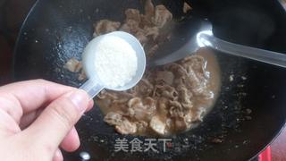 3分钟搞定的快手美味小炒~特色沙茶肉的做法步骤：5