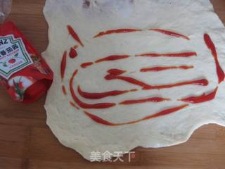 茄酱肉松面包卷的做法步骤:4
