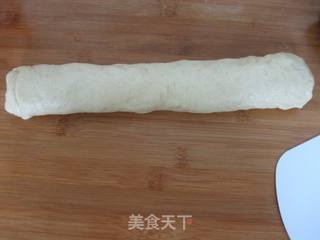 茄酱肉松面包卷的做法步骤:7