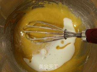 枫树糖浆戚风蛋糕的做法步骤:3